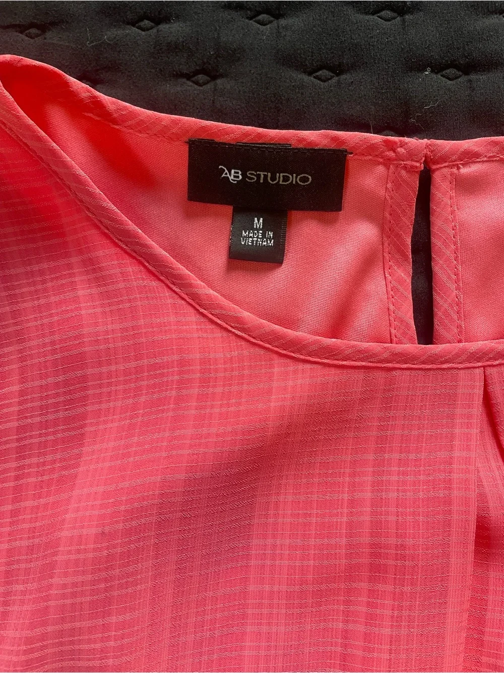AB Studio Coral Pink Lace-Trim Sleeveless Elastic hem Medium